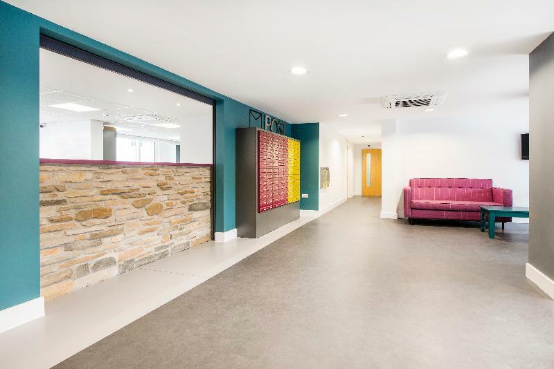 Destiny Student - Holyrood Hotel EDI Kültér fotó
